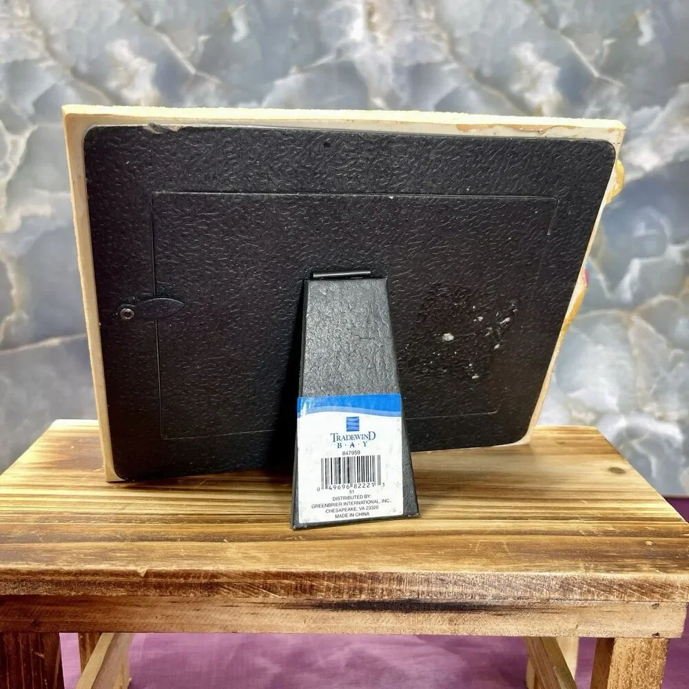 VTG Tradewind Bay Teddy Bear Beach Sand Picture Frame